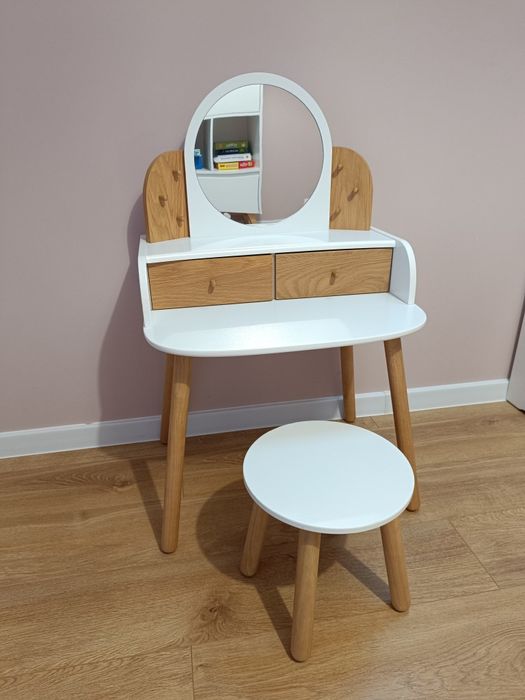 Dziecięca toaletka z krzesełkiem Viviane