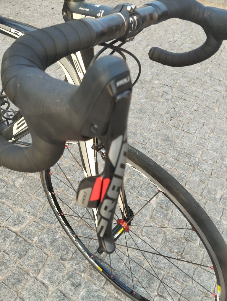 Vendo bicicleta de estrada BH RC1 com SRAM red