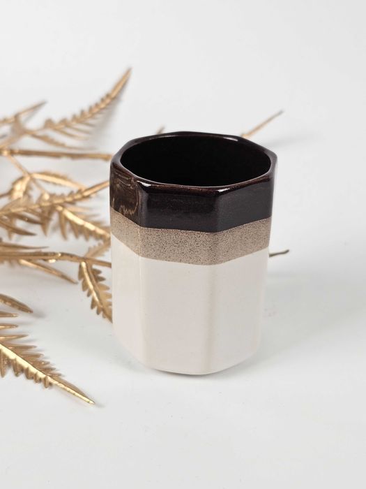 Kubek ceramiczny geometryczny vintage retro skandynawski brąz beż