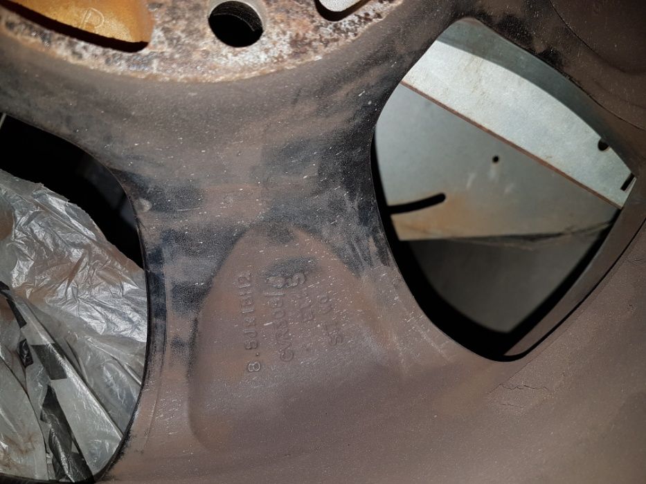 Troco Jantes 18 originais 5x114.3