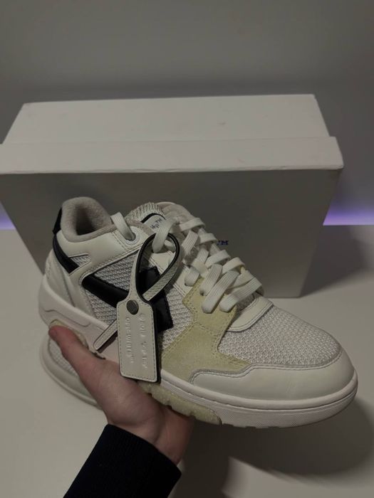 Off-White Out-Of-Office Офіси 43