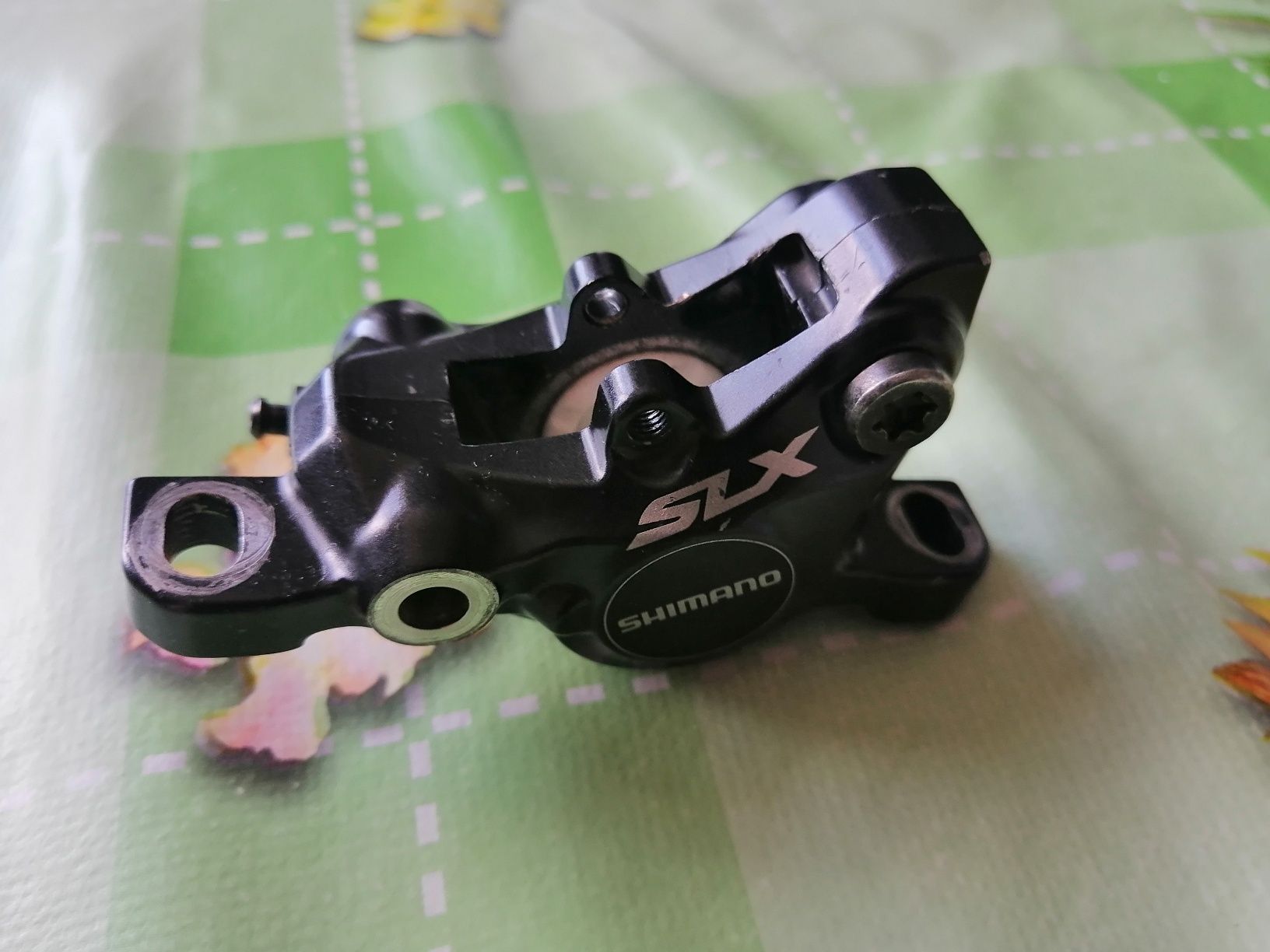 Zacisk shimano slx M675 2 tloki ceramiczne, banjo