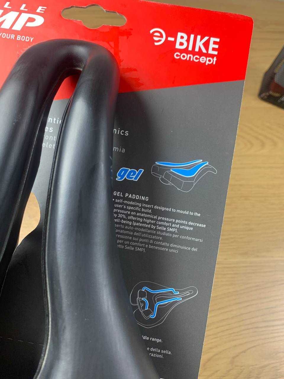 Сідло для велосипеда Selle SMP E-TRK Gel