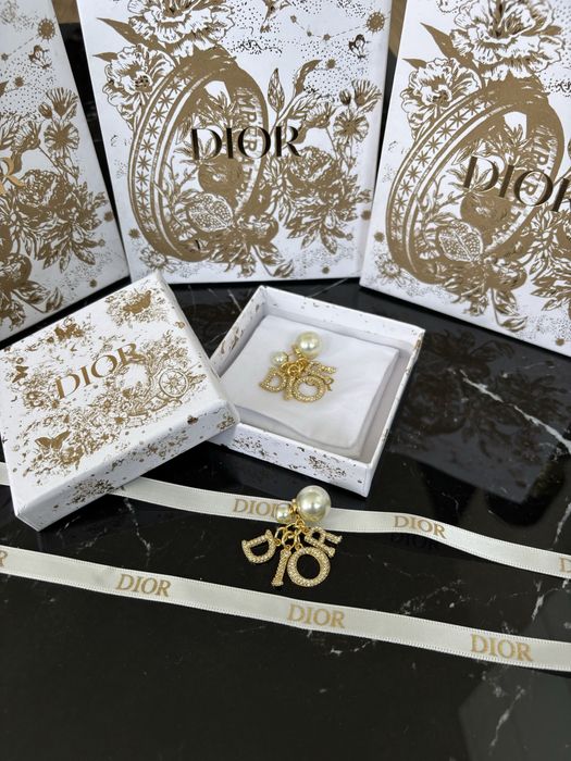 Kolczyki nowe złote Christian dior CD stal nierdzewna pudelko torba