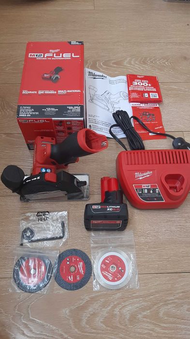 Milwaukee 2522-20 безщіткова мініболгарка м12 комплект