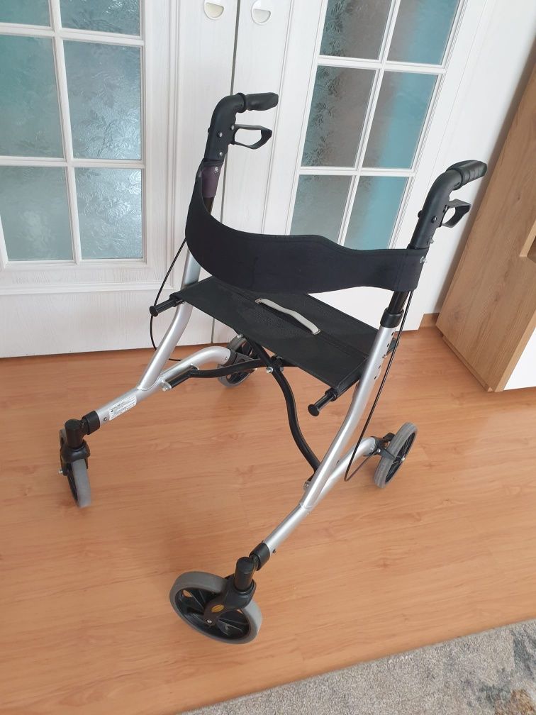 Chodzik balkonik lekki aluminium składany.