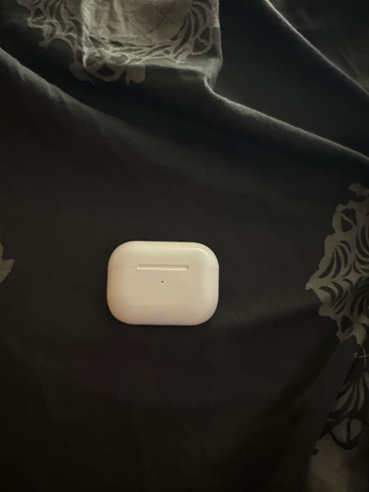 Airpods , vendo envio rapido e prefiro por mbay