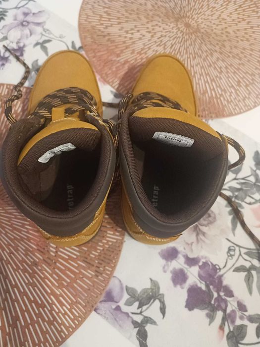 Buty  - trapery chłopięce sznurowane rozmiar 39