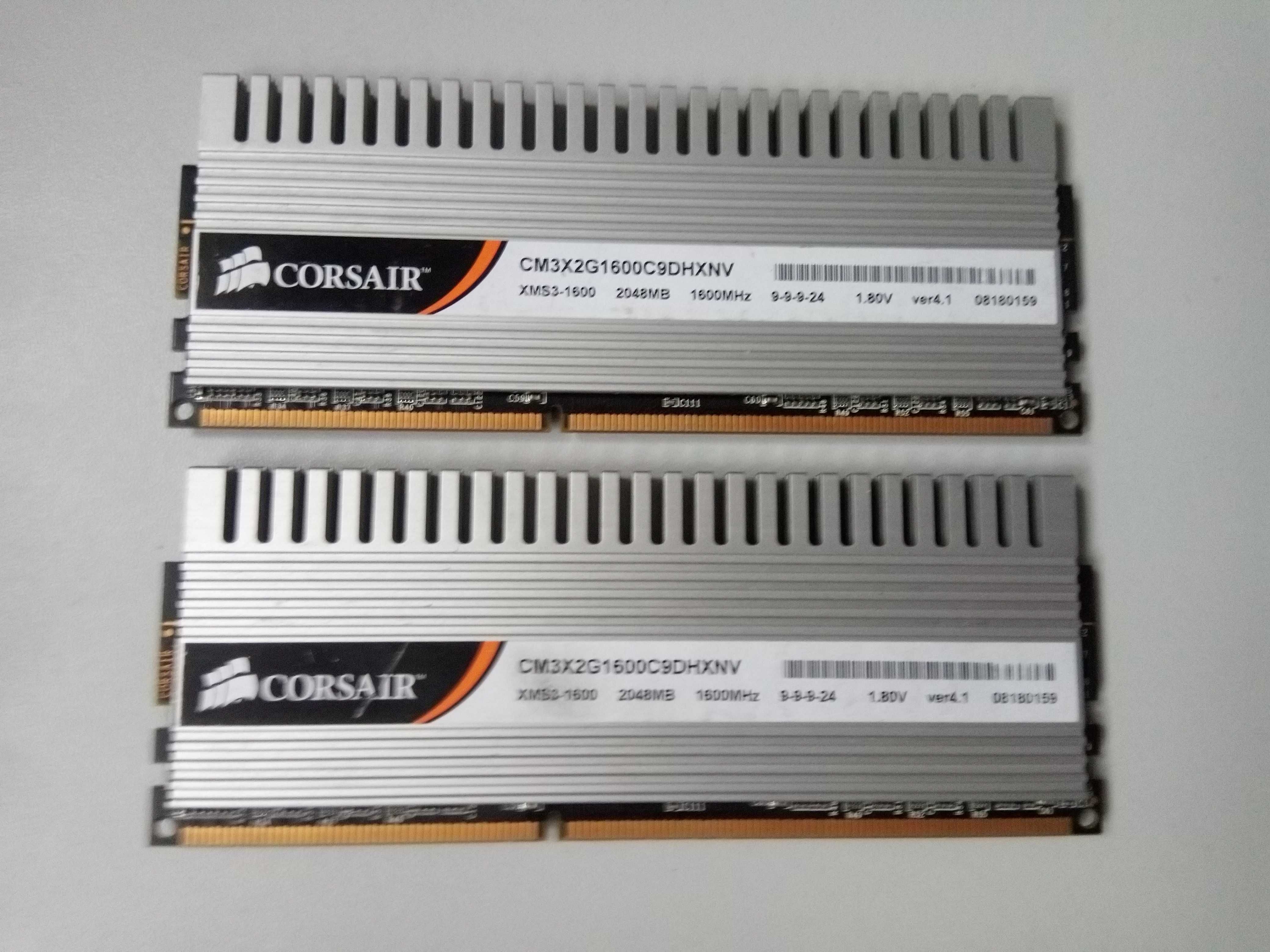 Оперативна память  2Gb DDR3