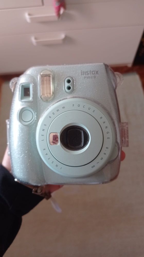 Maquina fotografica instantax mini 9