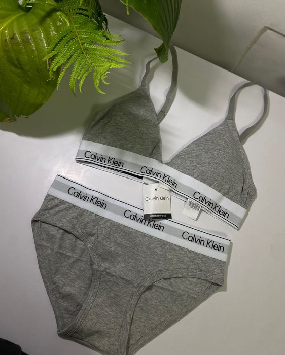 жіноча білизна Calvin Klein