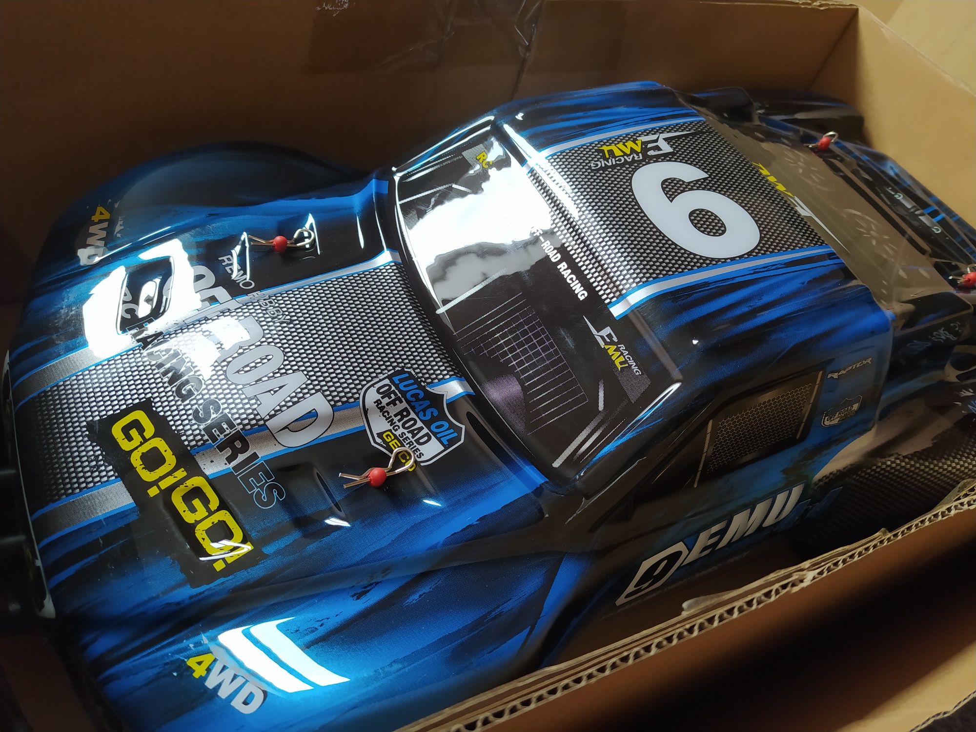 Remo Hobby 8025 9EMU 4WD RTR 1/8