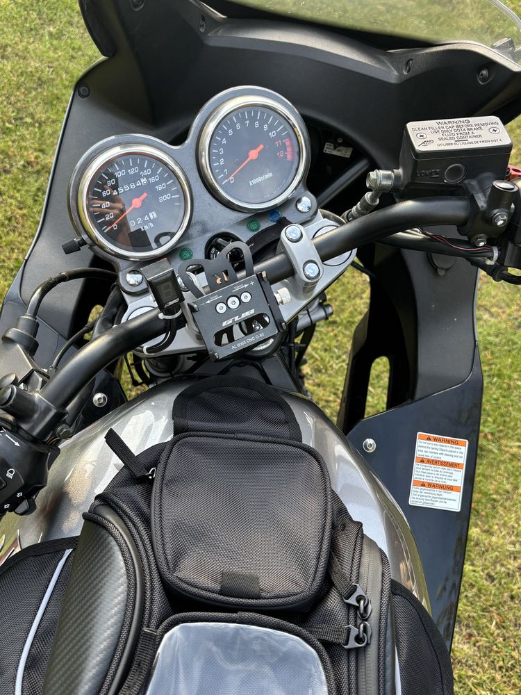 Motocykl Suzuki gs500f