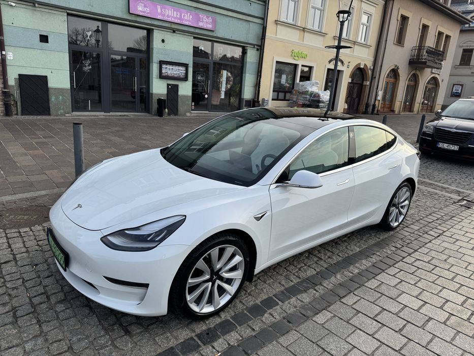 Tasla Model 3 long range BOOST