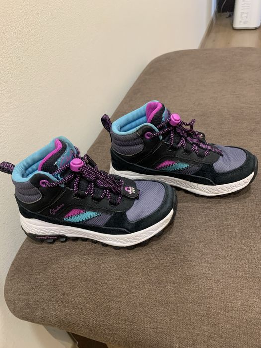 Кросівки скетчерс