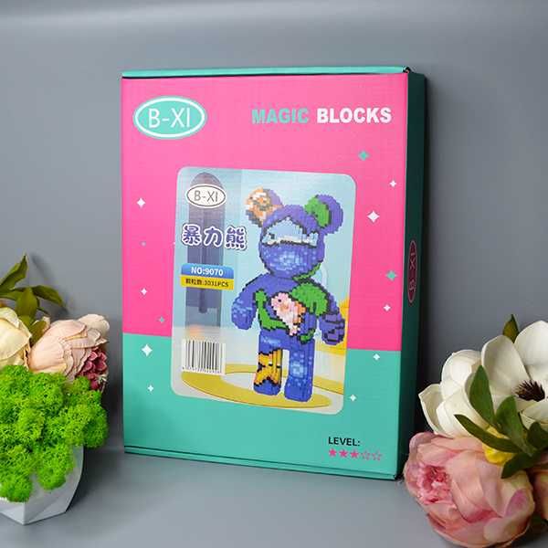 Конструктор Magic Blocks у вигляді ведмедика Bearbrick Мишка с блоков