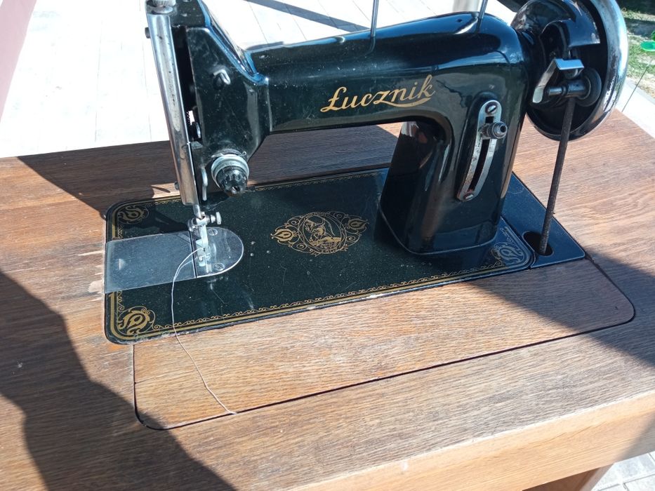 Sprzedam maszynę do szycia