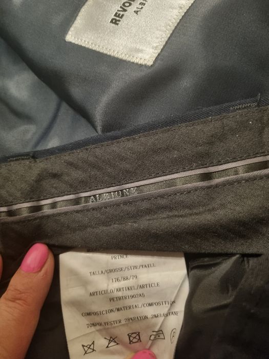 Garnitur granatowy młodzieżowy