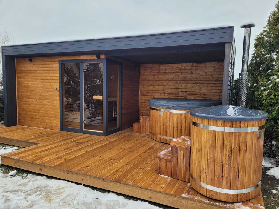 sauna ogrodowa z miejscem na balie, nowoczesne spa zewnętrzne premium