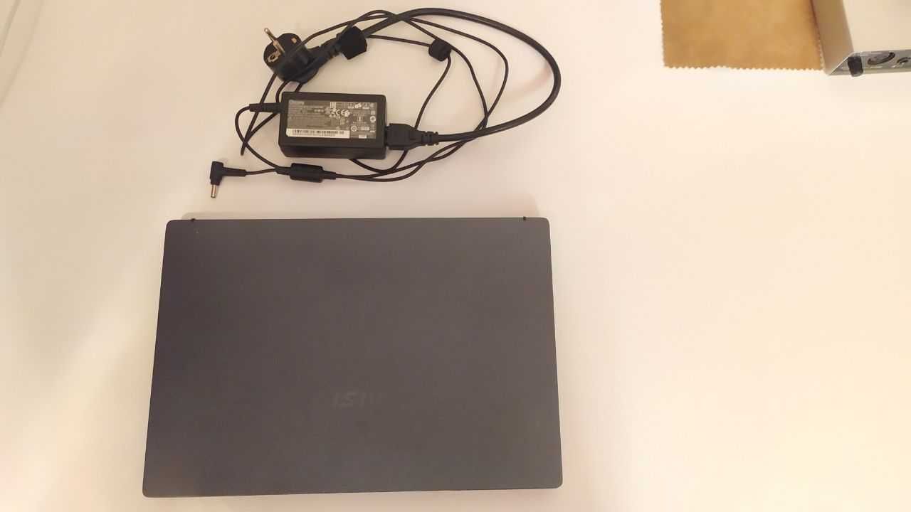 Ноутбук MSI Modern 14 B11MOU-874XUA Intel Core i3-1115G SSD 256 ГБ 8GB