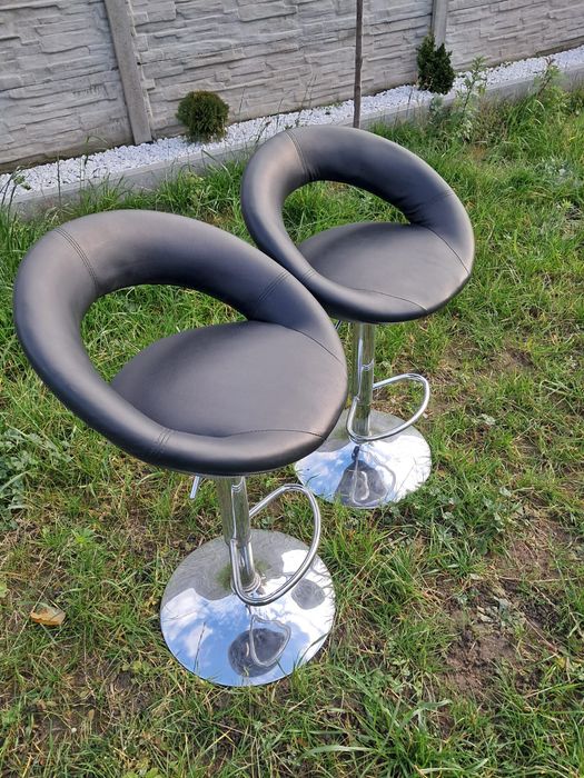 Hokery , 2 sztuki, krzesła