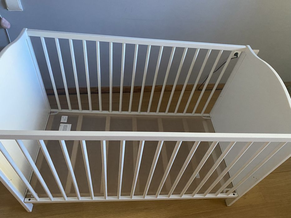Berco de bebe “IKEA” como novo
