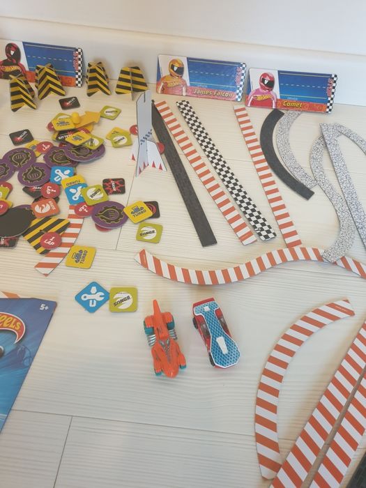 Gra.tor hotwheels super race game