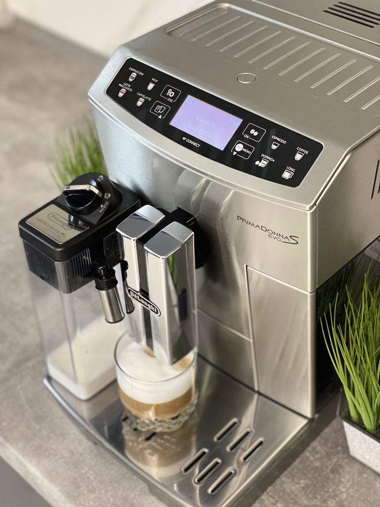 Кофемашина Delonghi PrimaDonna S Evo. Connect