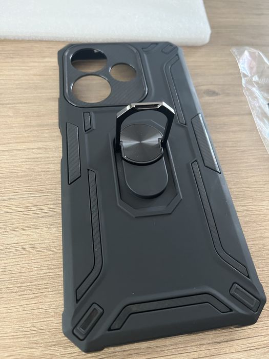 Nowe etui na telefon Redmi Note 13 z magnetycznym stojakiem