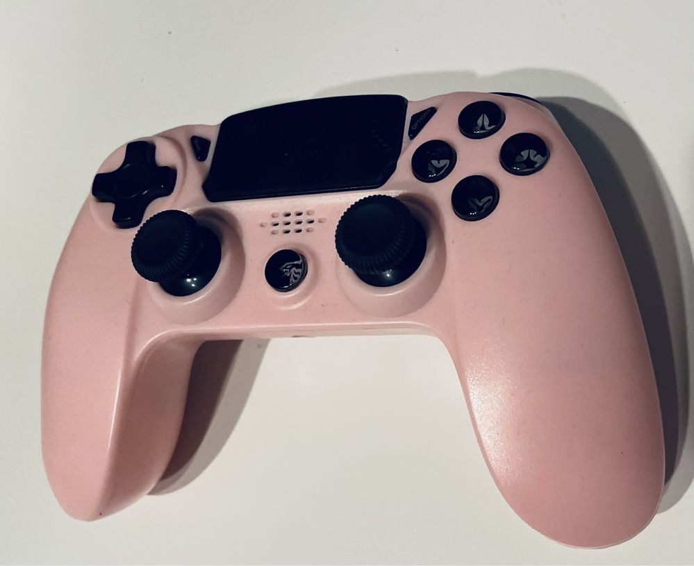 Pad do PS4 Różowy