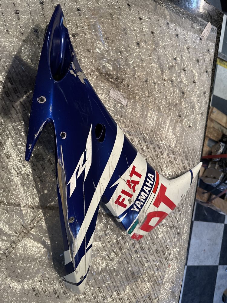 YAMAHA R1 RN12 04-06 Owiewka Bok Prawa Boczek Osłona Fiat N1016