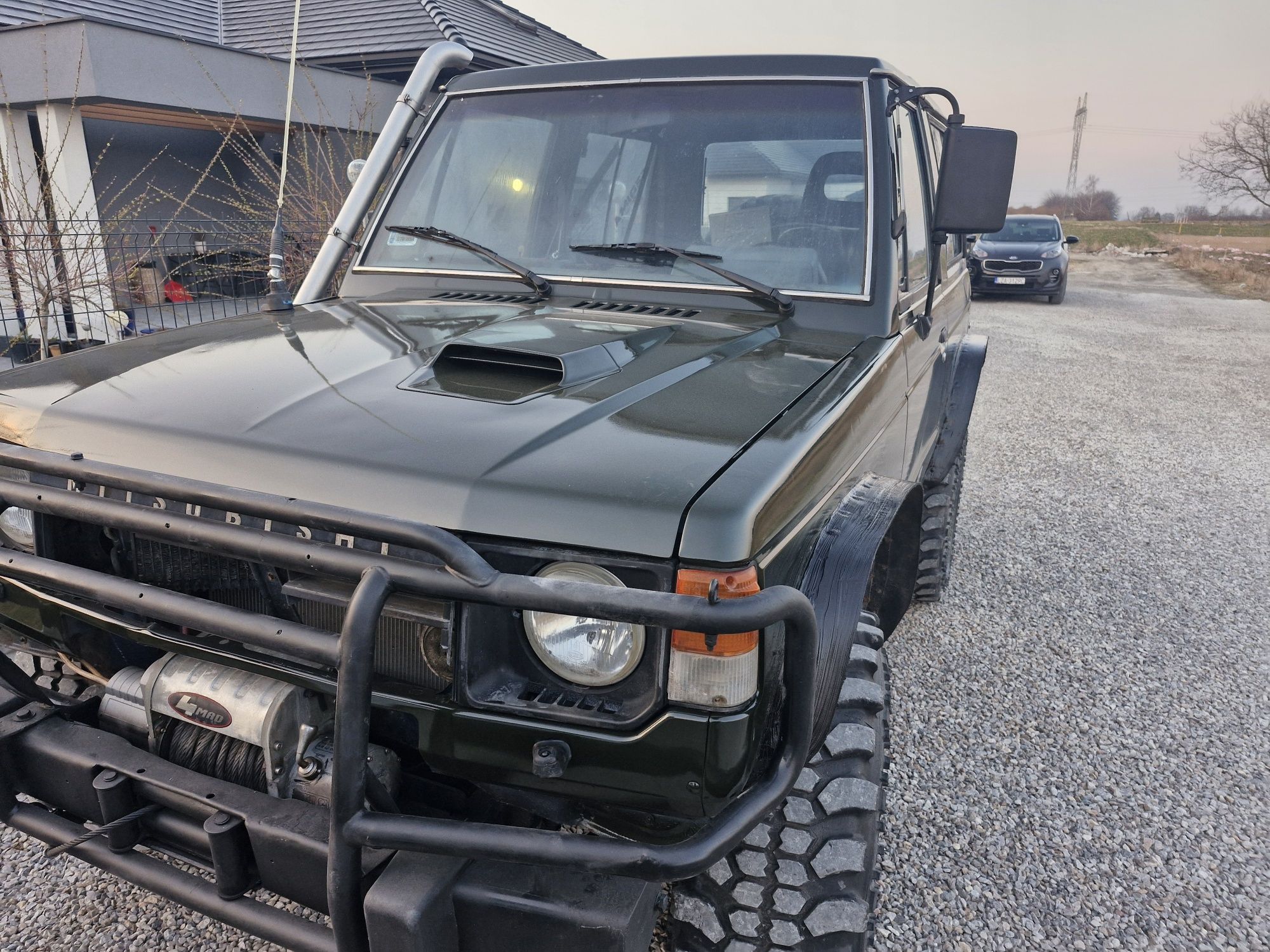 Mitsubishi Pajero 2.5