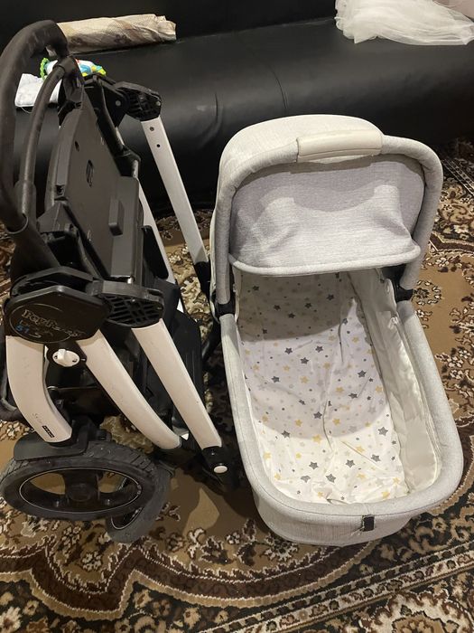 Прадам коляску только люлька