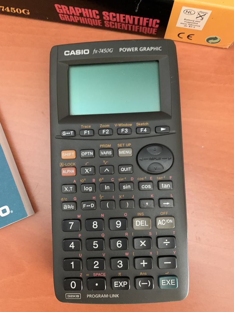 Calculadora Científica Casio FX -7450G