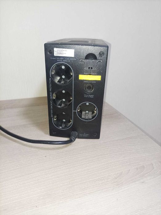 Источник бесперебойного питания  APC Back-UPS 650VA
