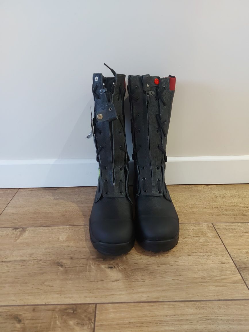 Buty Strażackie FHR 006 PL Brandbull rozm 45

Nowe - wystawiam FV.