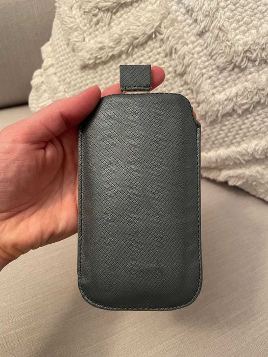 Etui wsuwka srebrna na telefon 14 cm x 8 cm