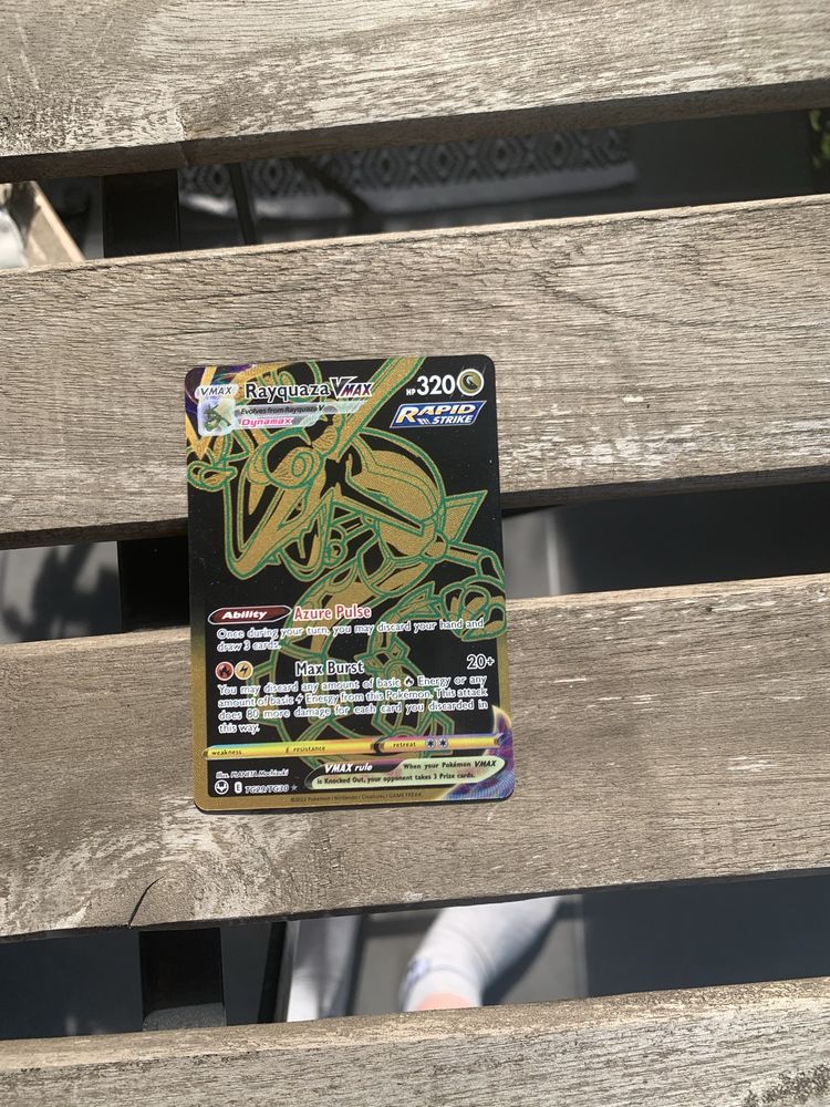 Karta Pokemon Rayquaza Vmax złota