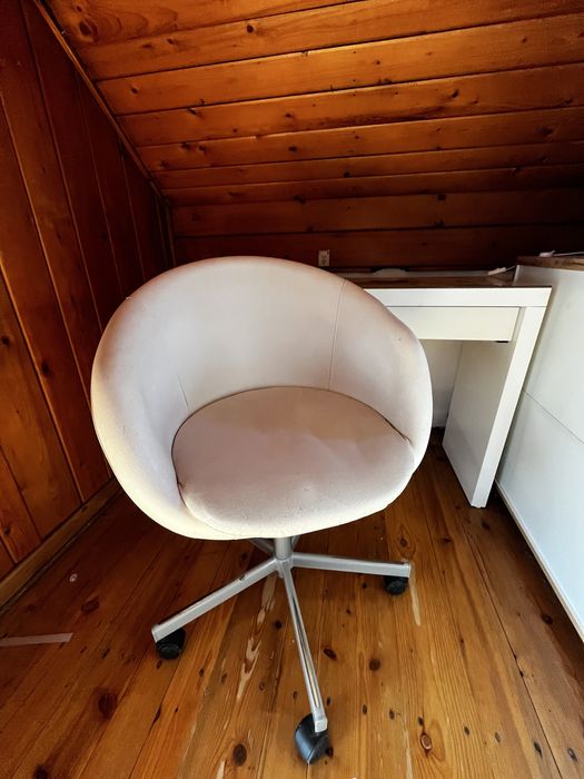 Toaletka Malm i krzesło IKEA SKRUVSTA fotel obrotowy BIAŁY