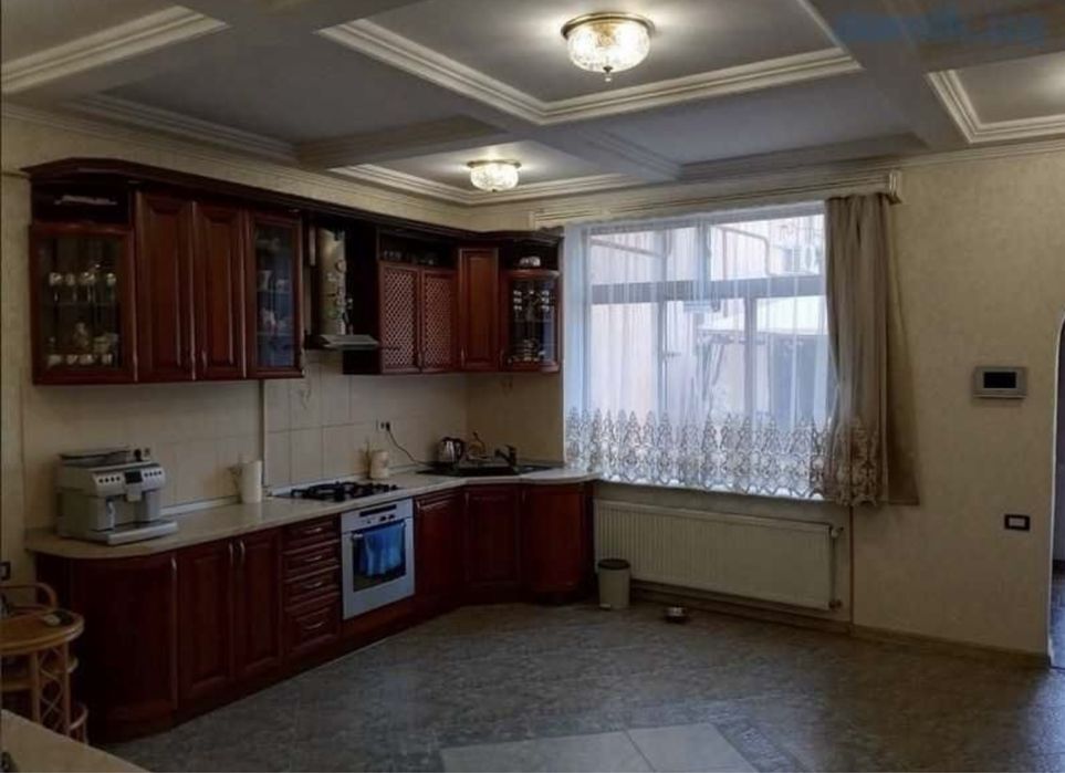 Костанди, частный дом