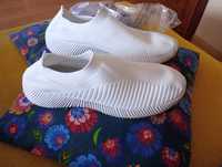 Nowe  białe super lekkie buty sportowe tekstylne wsuwane unisex 42 43