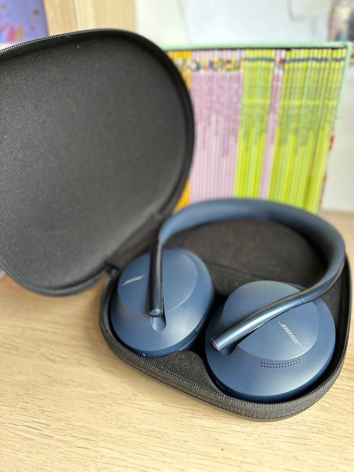 Bose 700, Wireless, Noise Cancelling, Blue