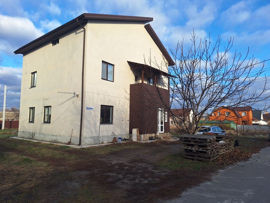 Будинок 200м на 2 окремі ходи для 2х сімей  +5 соток Бориспіль