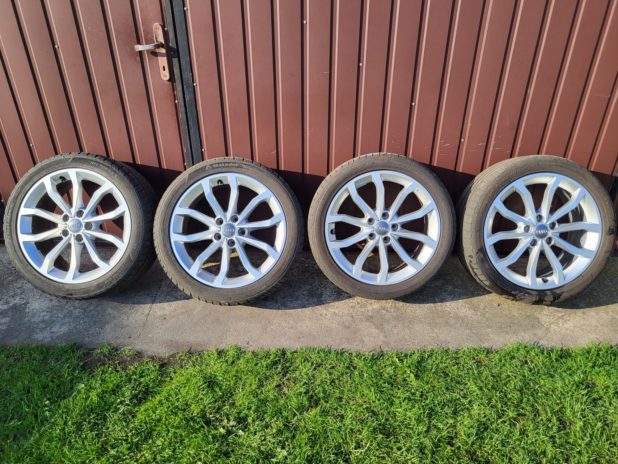 Felgi aluminiowe 18" Audi A6 + opony letnie