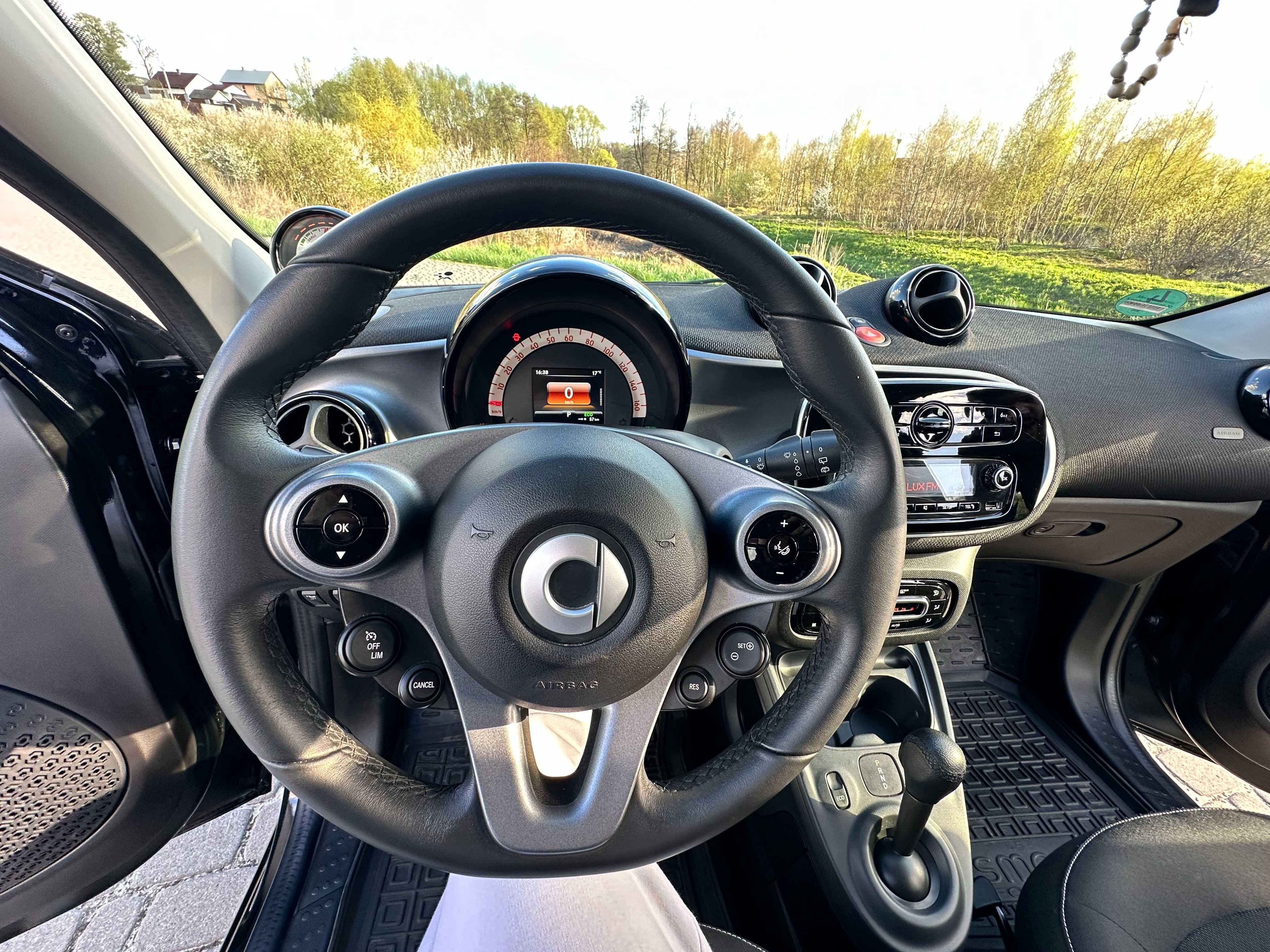 Smart EQ Forfour