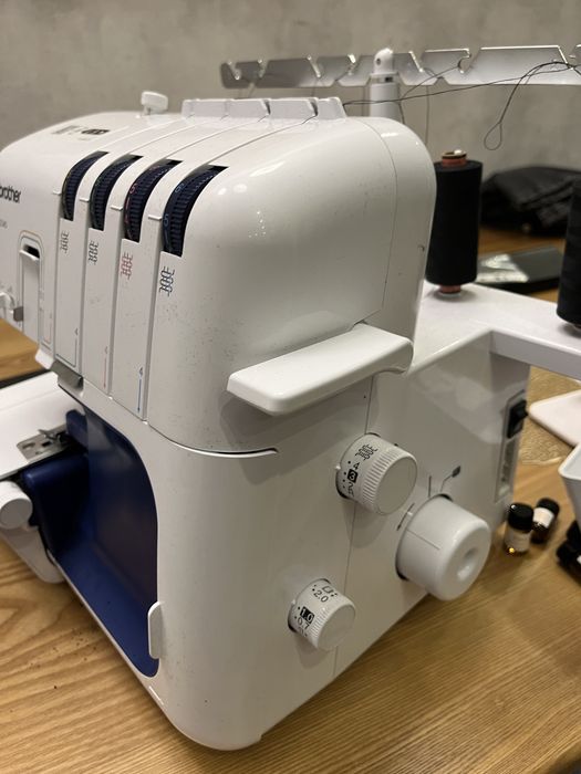 Оверлок Brother 4234D