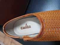 Vendo botins em pele novos, nº 40, marca Casta