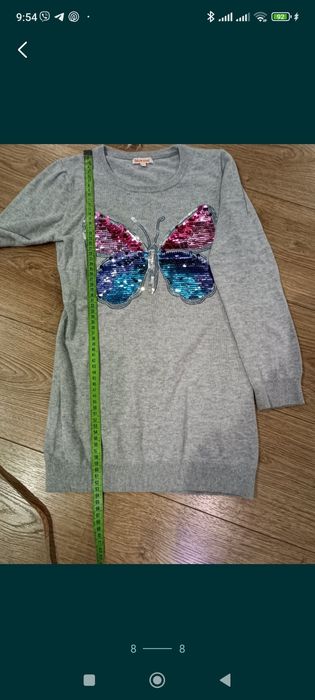 Свитер  с паетками ,новогодний ,праздничный на девочку 8-12 лет