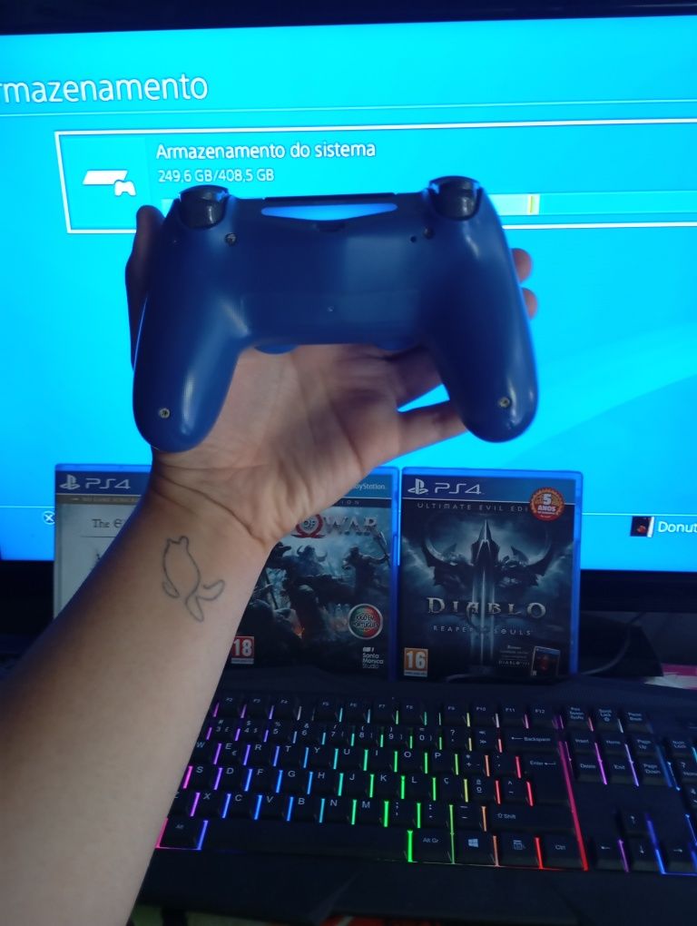 Troco Ps4 Slim em segunda mão