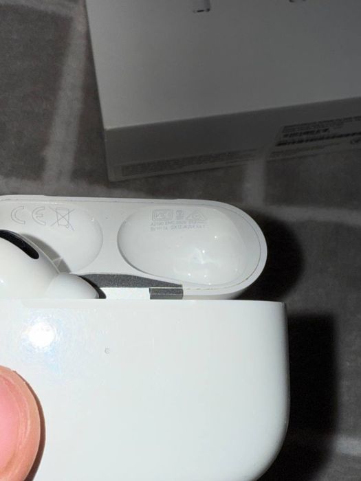 Air Pods PRO ( вживані)